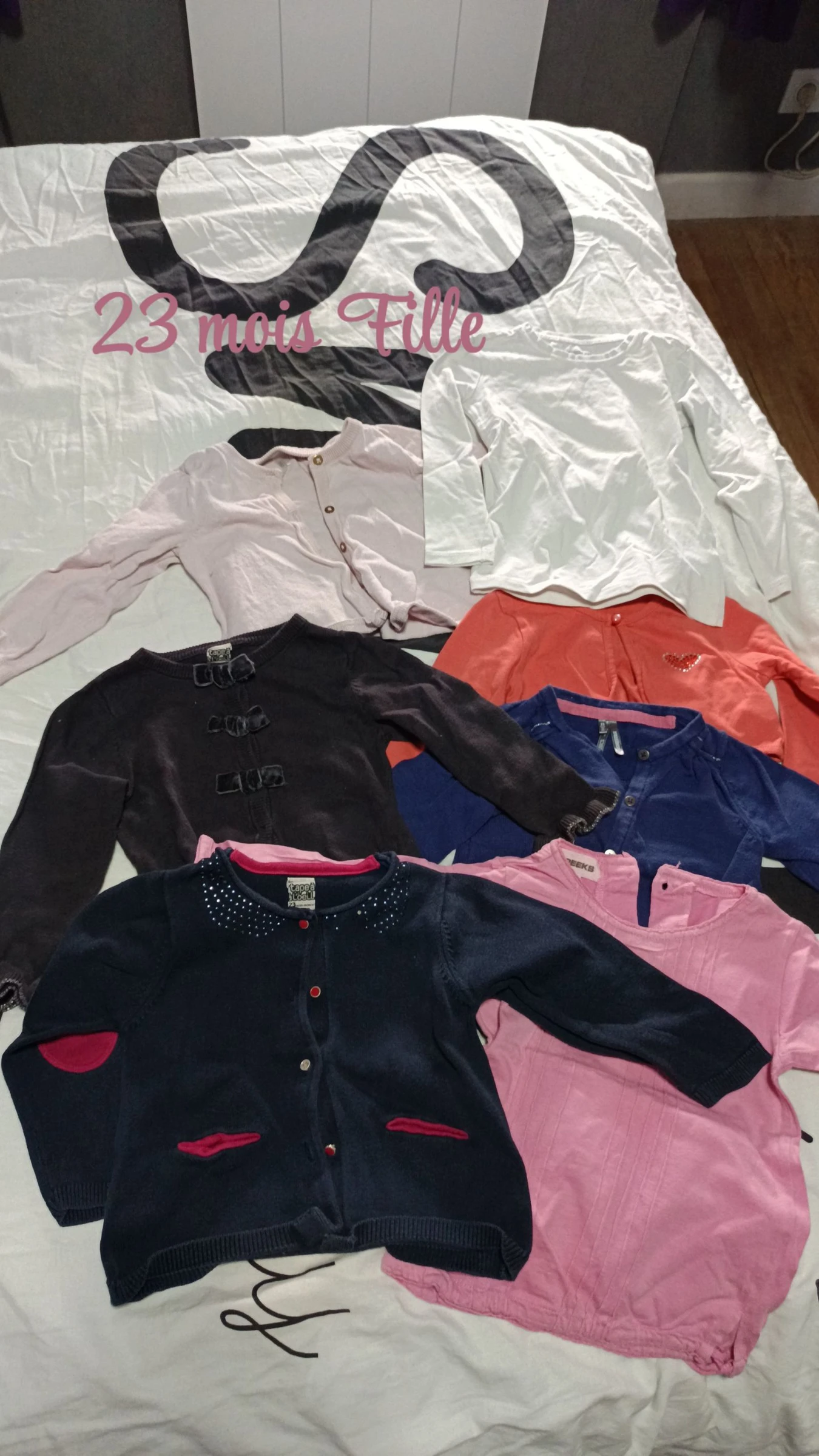 Lot revendeur 23 mois fille (7 articles)